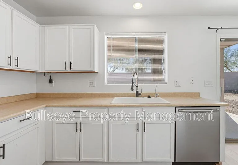 27513 N 63rd Dr — Photo 14