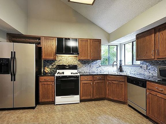 4th image of 6515 Corpus Christi Dr