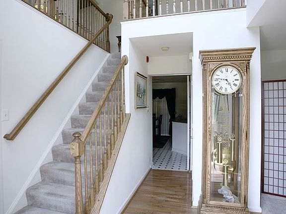 2nd image of 4132 Larson Ln