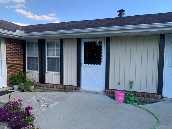 8770 Washington Colony Dr, Dayton, OH 45458