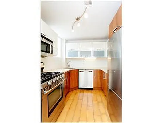Rented by Douglas Elliman | media 30