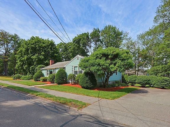 3rd image of 11 Preston St