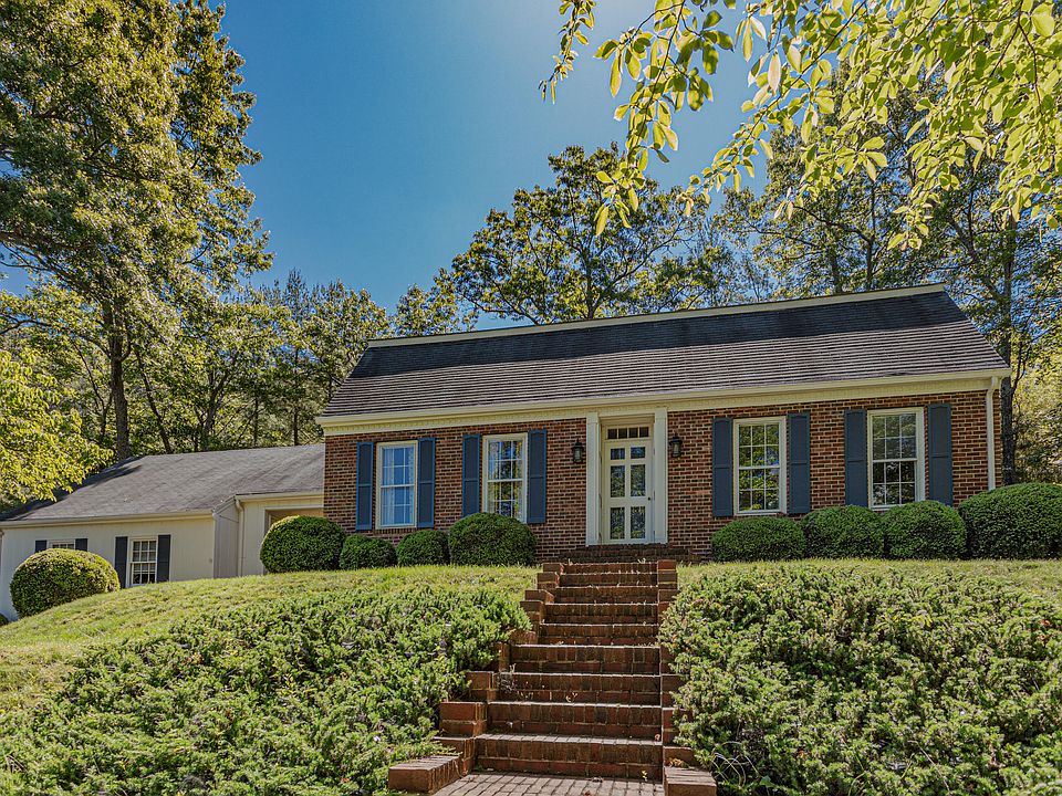 1st image of 2474 Laurel Ave