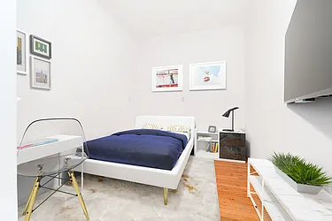 Rented by Living New York