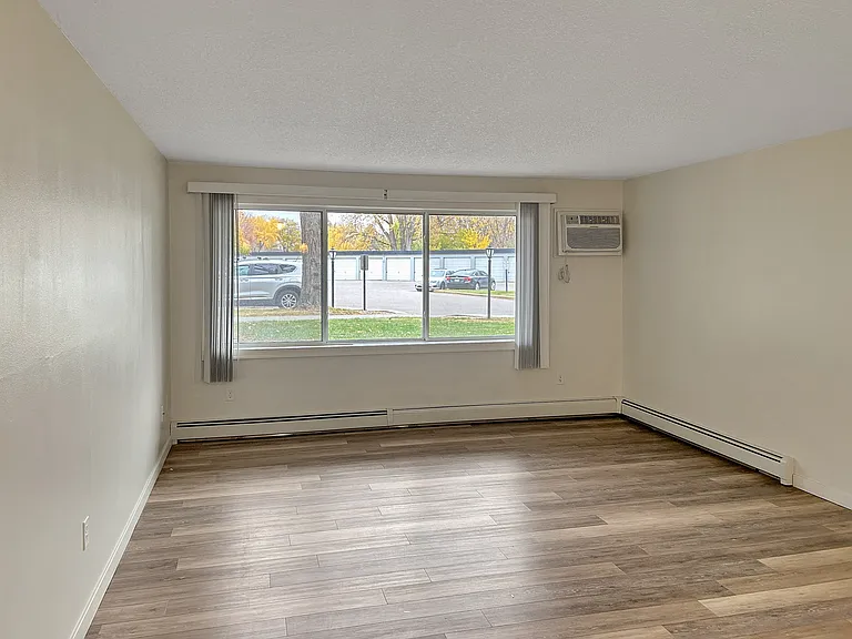 Tradewinds Apartments — Photo 56