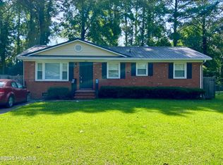 732 Dennis Rd, Jacksonville, NC 28546