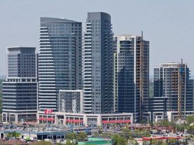 7167 Yonge St