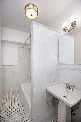 Rented by REAL New York | media 44