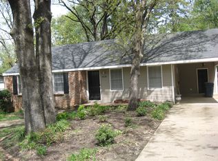 8120 Reymere Dr, Little Rock, AR 72227