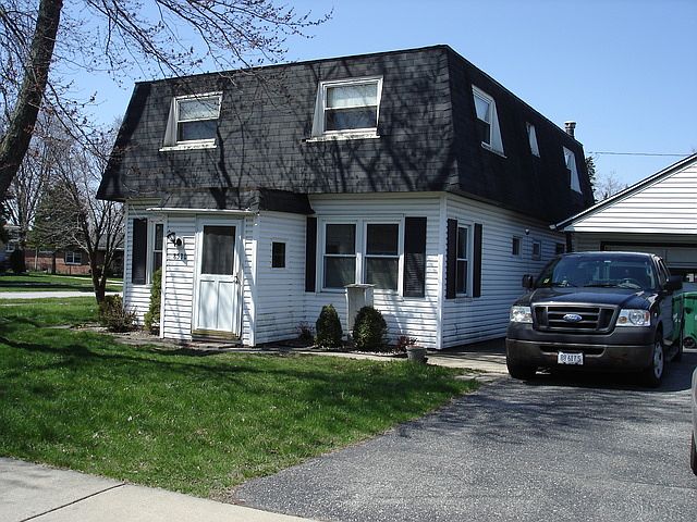 2nd image of 8530 Long Ave