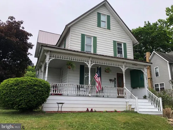 1007 Dorey St, Clearfield, PA 16830