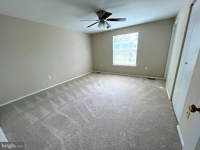 15705 Anamosa Dr — Photo 10