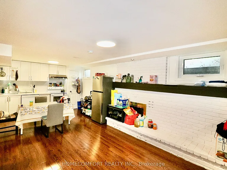 12 Banbury Ct — Photo 35