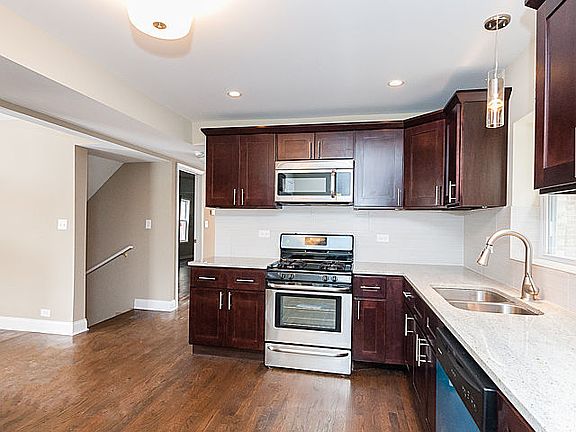 4th image of 9348 S Bishop St