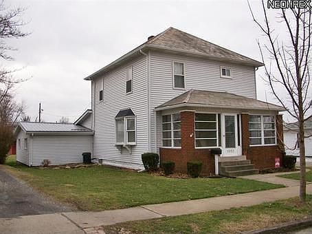 1st image of 1052 Miller Ave NW
