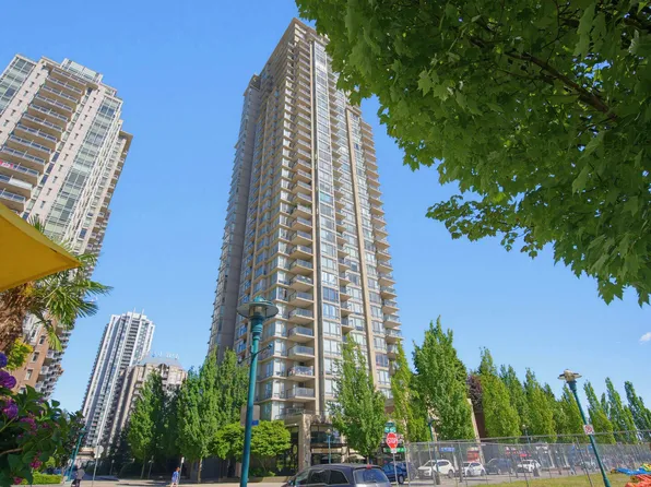 2980 Atlantic Ave #2307, Coquitlam, BC V3B 0G2