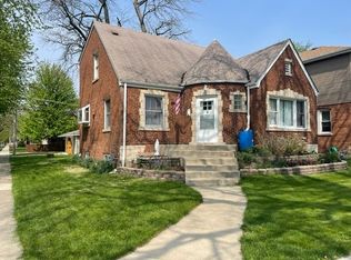 9558 S Ridgeway Ave, Evergreen Park, IL 60805