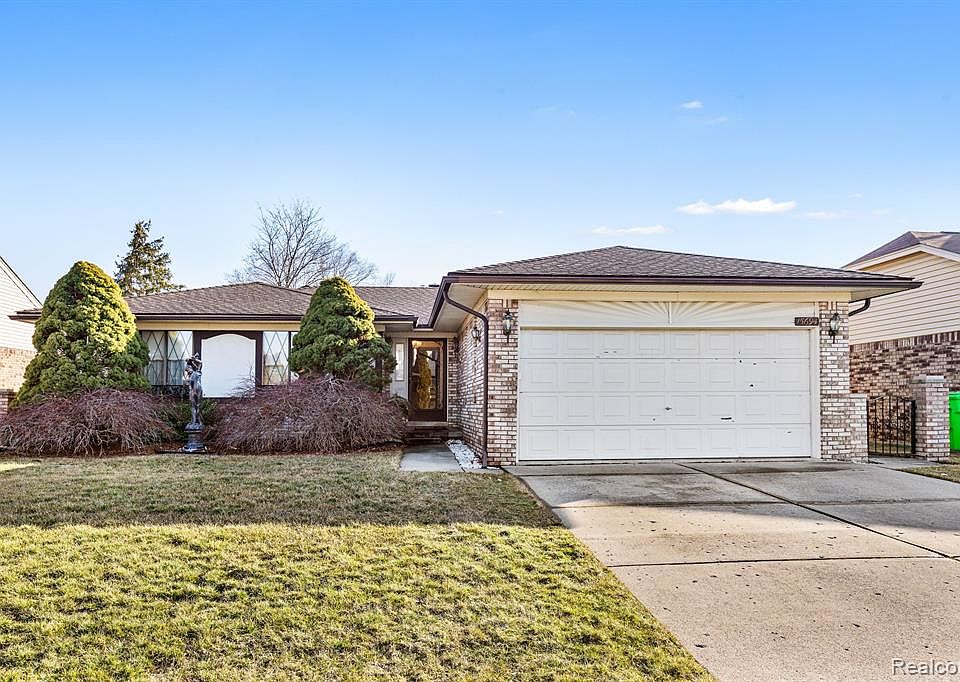 15694 Golden Dr, MI 48044 Zillow