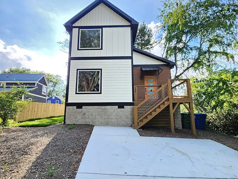 108 Tracy Ave — Photo 4