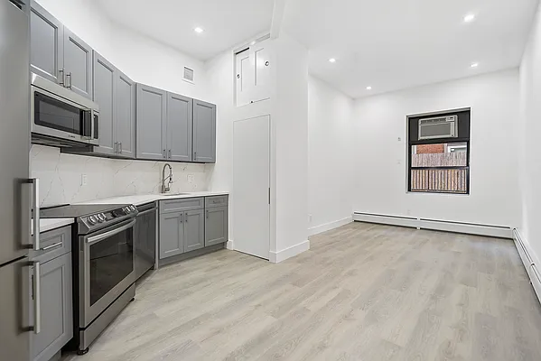 Rented by Compass | media 6