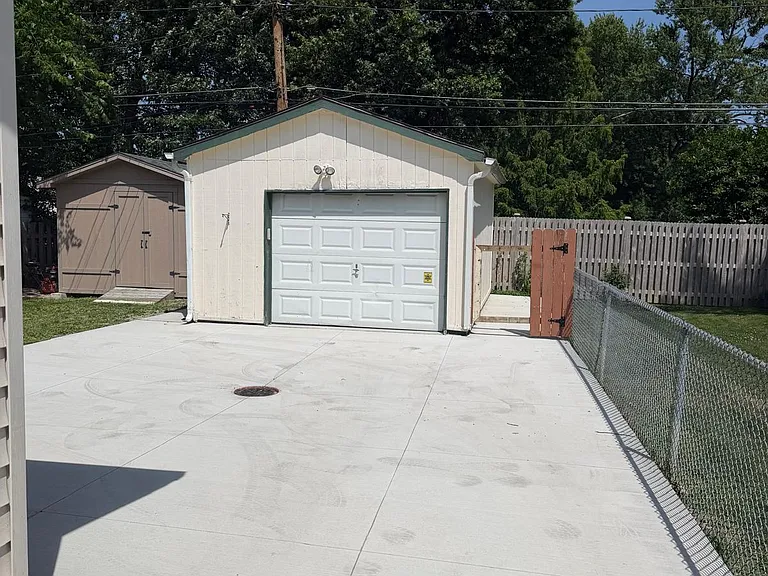 4195 W 210th St — Photo 6