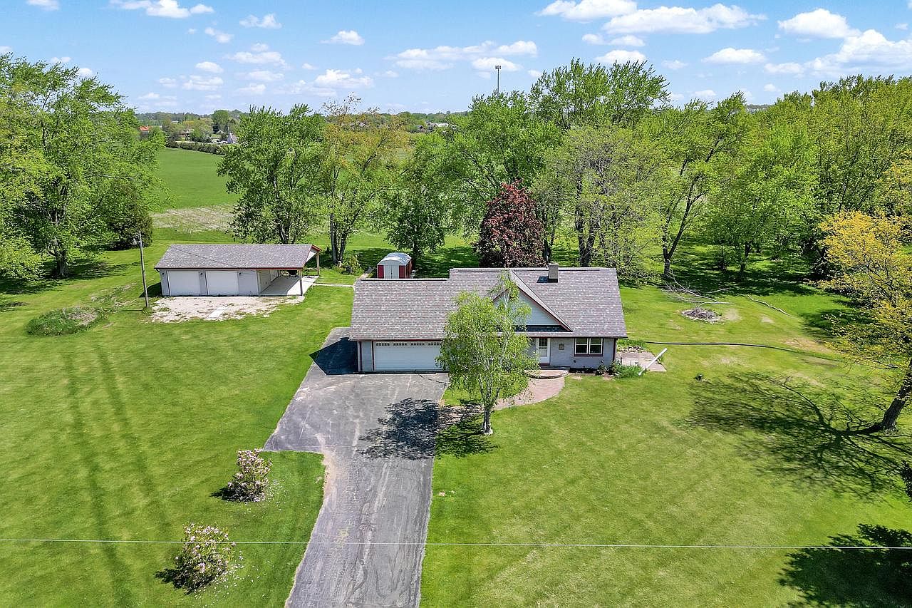 2738 Waukesha ROAD, Franksville, WI 53126 | Zillow