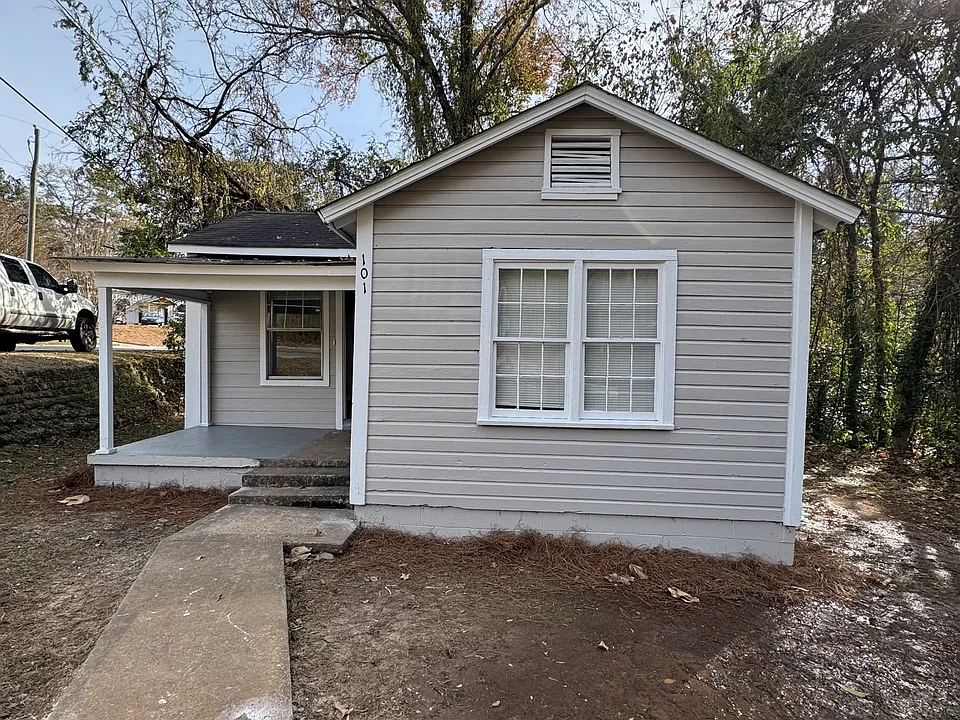 101 Mitchell Ave