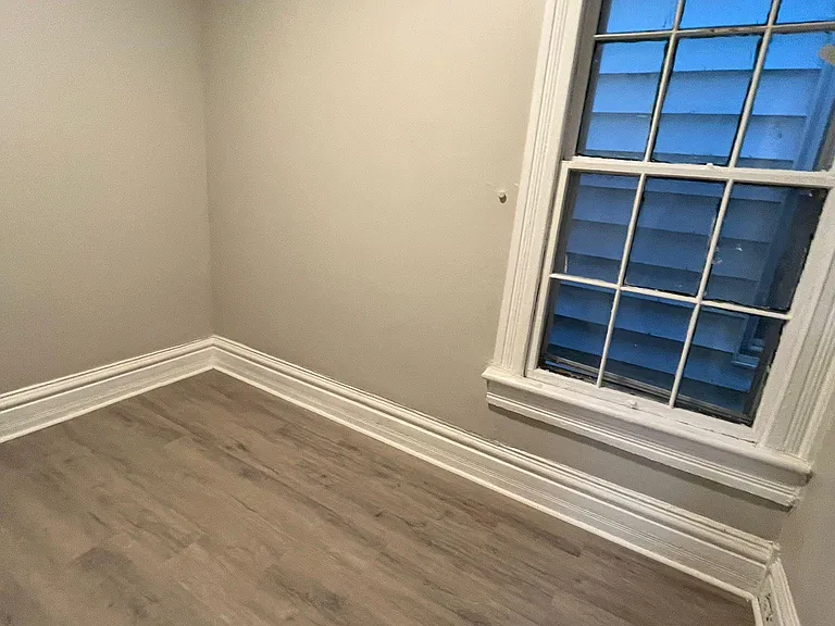 684 2nd Ave #2 — Photo 9