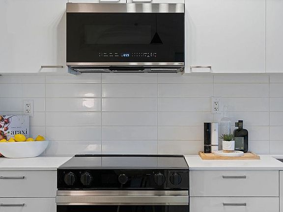 3rd image of 221 Union St #213