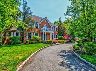 1115 New Dover Rd, Edison, NJ 08820