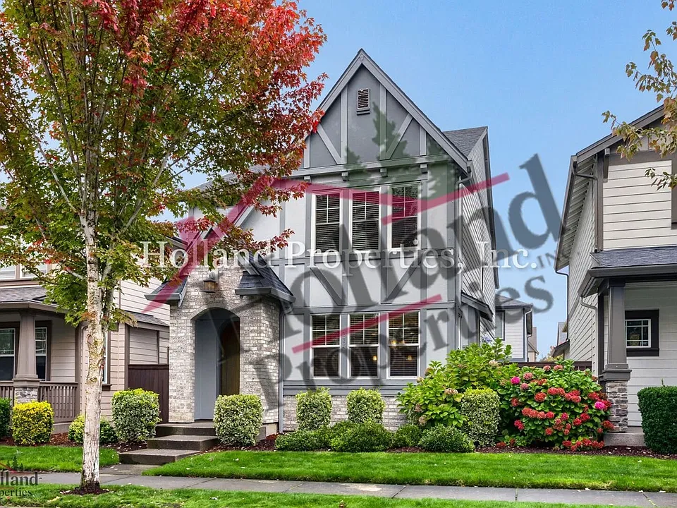 374 SW 202nd Ter