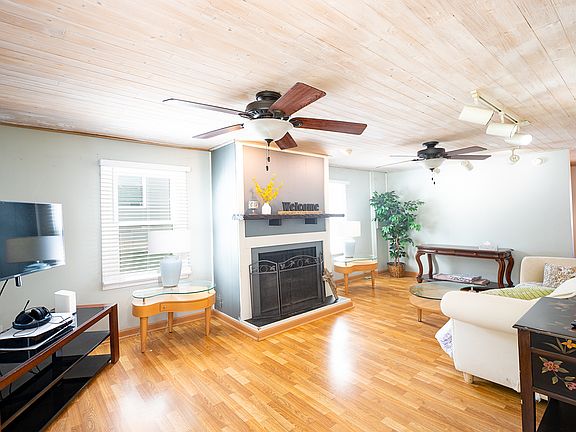 4th image of 303 Mac Gregor Rd