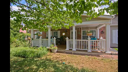 3 bed, 1.5 bath, 1500 sqft, $2,100 — Photo 3