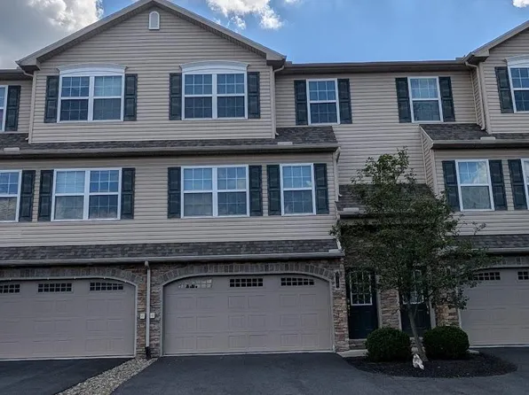 130 Old Schoolhouse Ln, Mechanicsburg, PA 17055