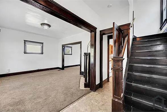 3 bed, 1375 sqft, $1,720 — Photo 2