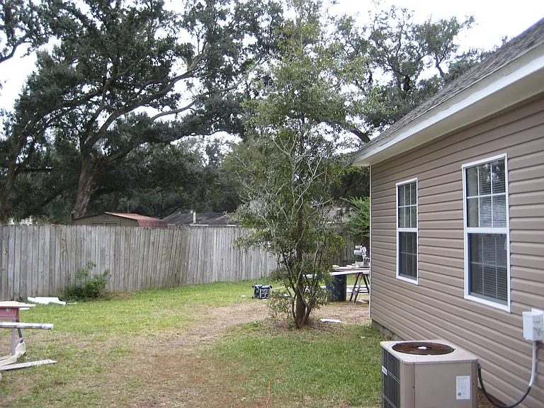 3004 Cedarwood Village Ln — Photo 2