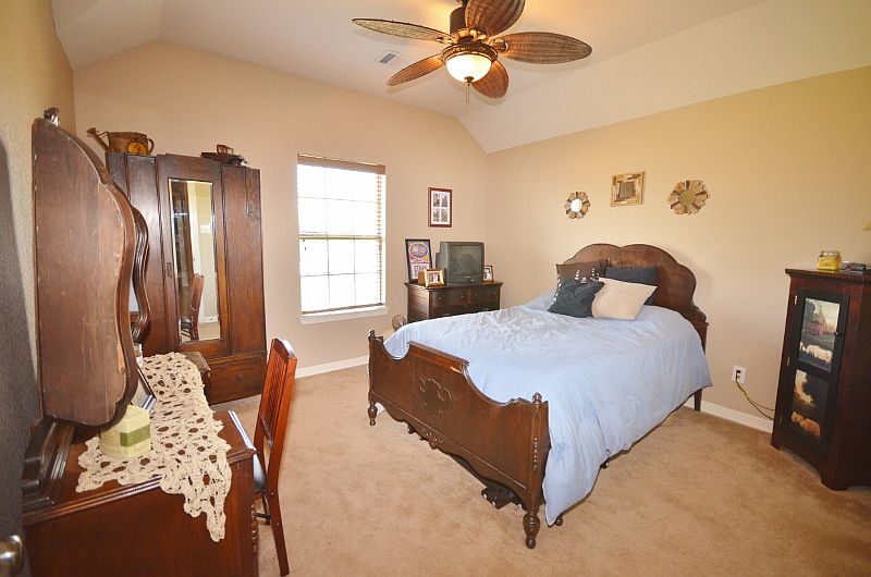 1st image of 4416 Leeds Dr