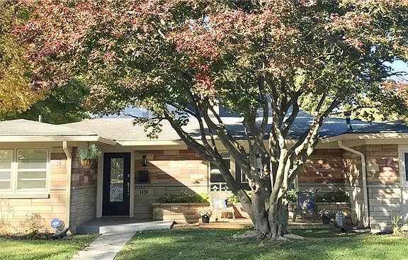 3rd image of 1430 Kessler Boulevard East Dr