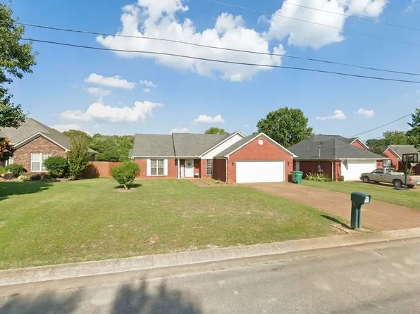 26 Fredricksburg Dr, Jackson, TN 38305