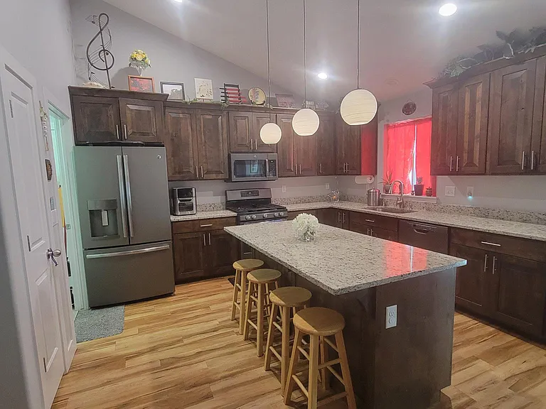 1519 S 620 W — Photo 14