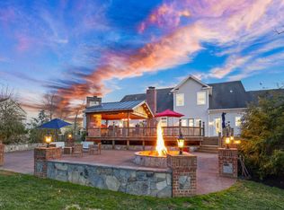 42834 Waxpool Rd, Ashburn, VA 20148