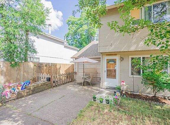 2nd image of 3419 E 21st St