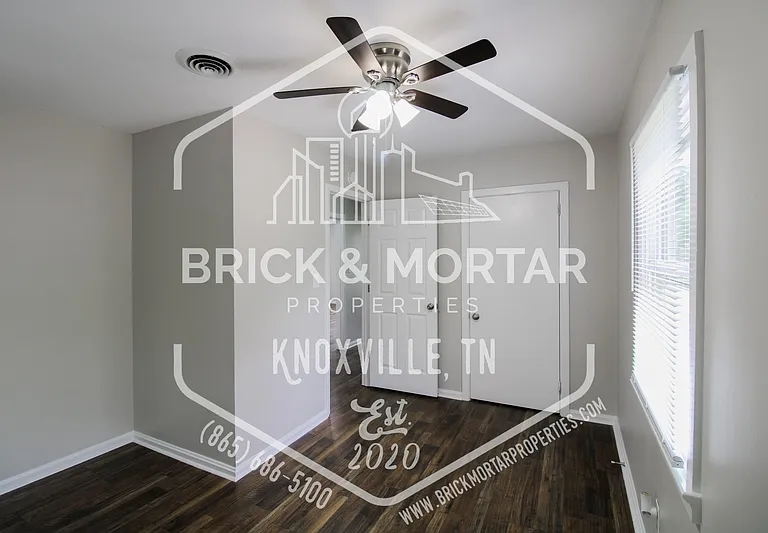 907 Cherokee St — Photo 12