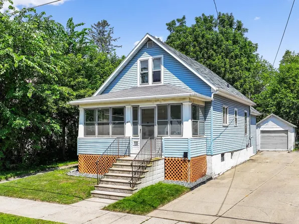 1455 Kurtz Ave, Green Bay, WI 54301