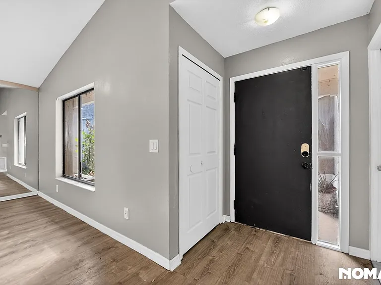 454 Loblolly Ln — Photo 3