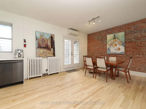 1378 Queen St E #2, Toronto, ON M4L 1C9