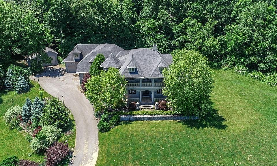 1st image of 41079 Spring Hill Dr