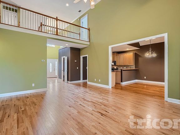 3rd image of 1231 Brentwood Ct