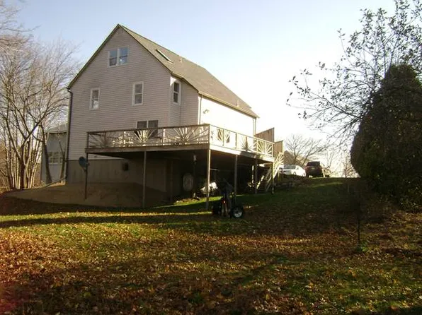 8 Beals Cove Rd #A, Orrs Island, ME 04066
