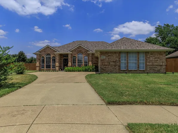 6721 S Brittany Park Ct, North Richland Hills, TX 76182